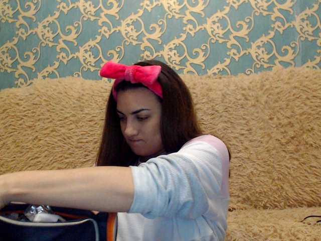 Fotos KattyCandy Welcome to my room, in public we can just chat, pm-10 tk, open cam - 40 tk, and my name is Maria) 2000 1098 902 goal of day