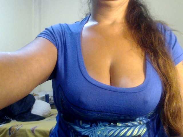 Fotos Meganny2023 short requests 15 tks #curvy #mature #bigboobs #anal